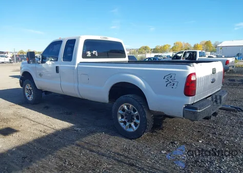 2015 Ford F-250 Xl z USA, uszkodzony, nr VIN 1FT7X2BT7FEA94905